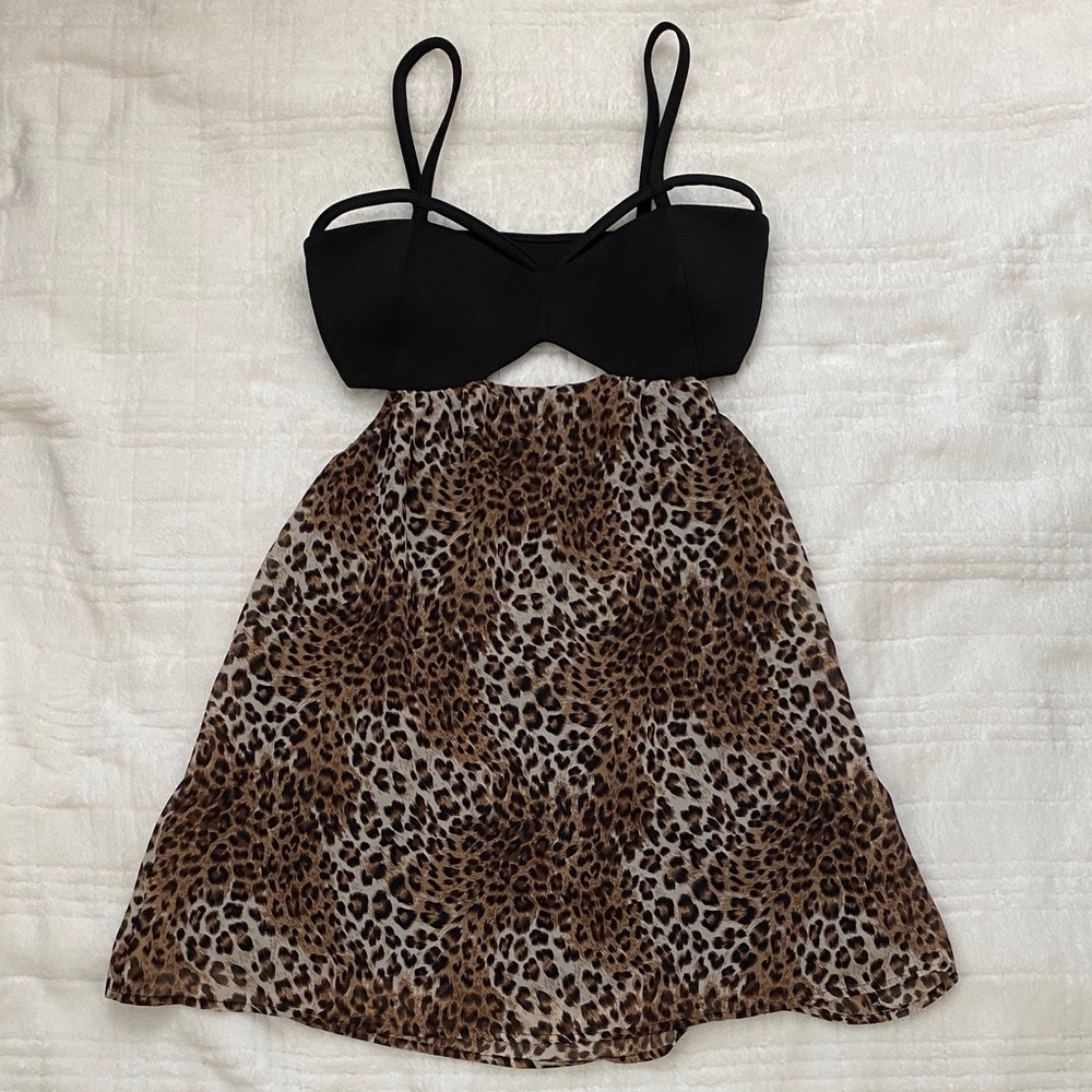 Toska Black and Brown Patterned Garment
